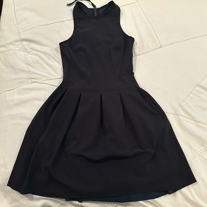 Black Lululemon dress.